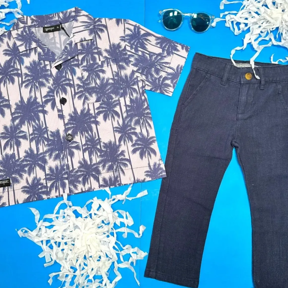 ALL OVER PALMS BUTTON DOWN TOP