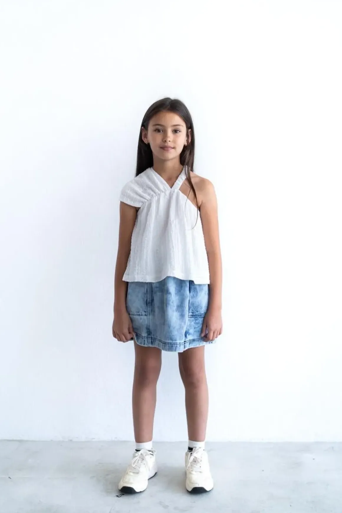 ASYMMETRICAL TEXTURED TOP