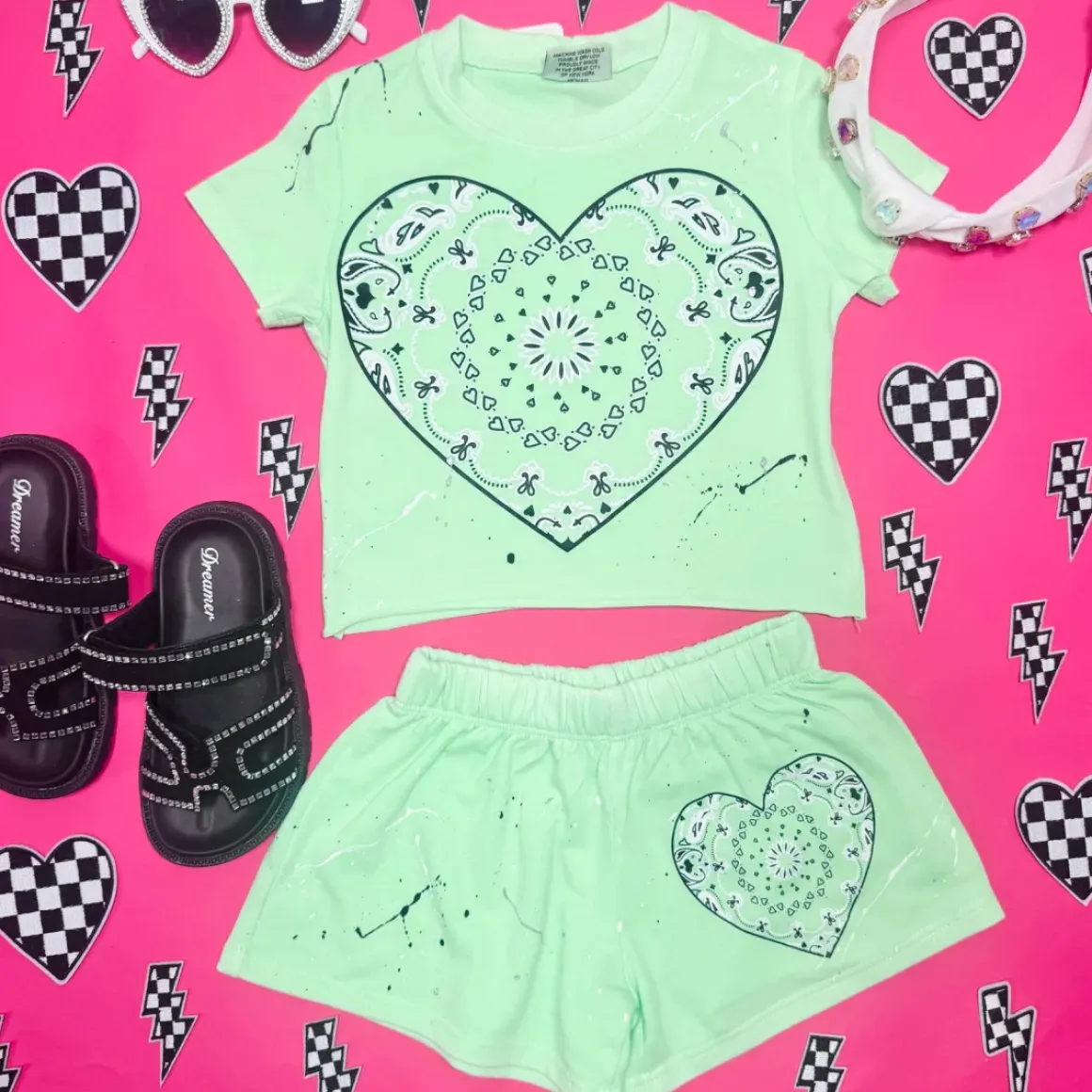 BANDANA HEART PAINT SPLATTER TSHIRT