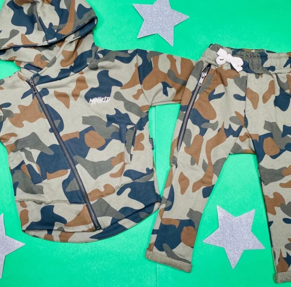 CAMO ZIP UP HOODIE RAMONES