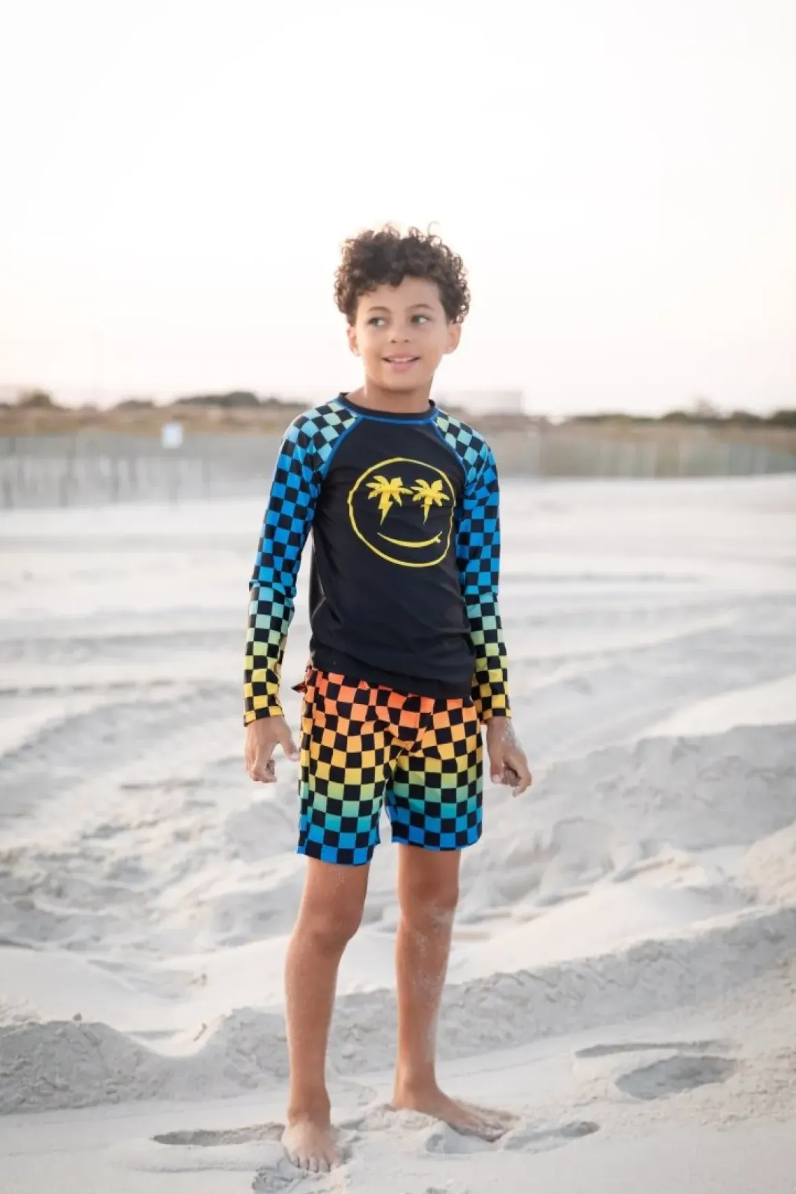 CHCKERED SWIM TRUNKS