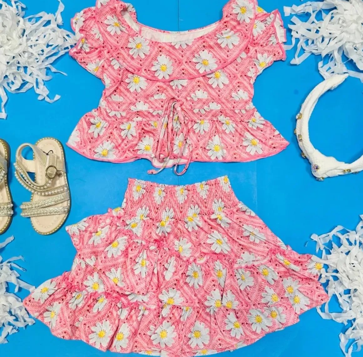 CROCHET FLOWER PRINT TIE FRONT TOP