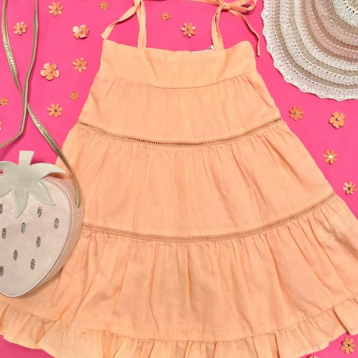FLOWY MAXI DRESS