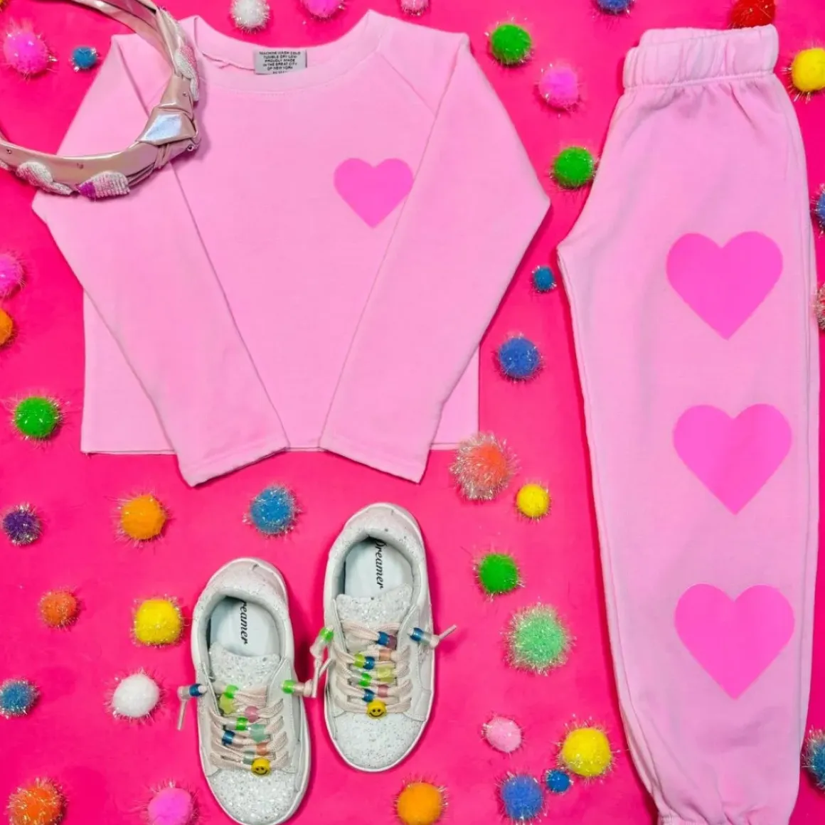 HEART SWEATSHIRT