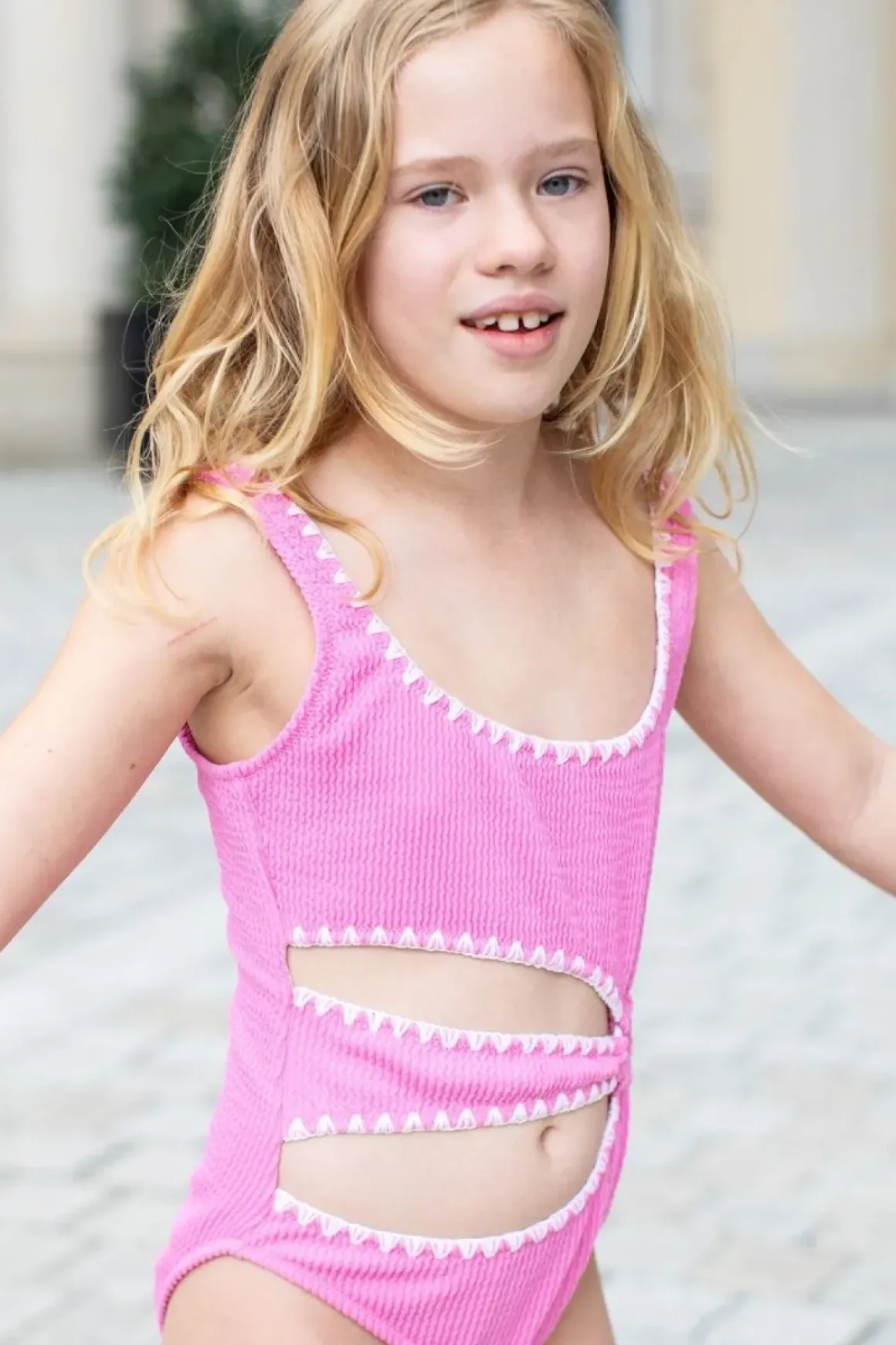 JONA CUT OUT ONE PIECE SWIMSUIT
