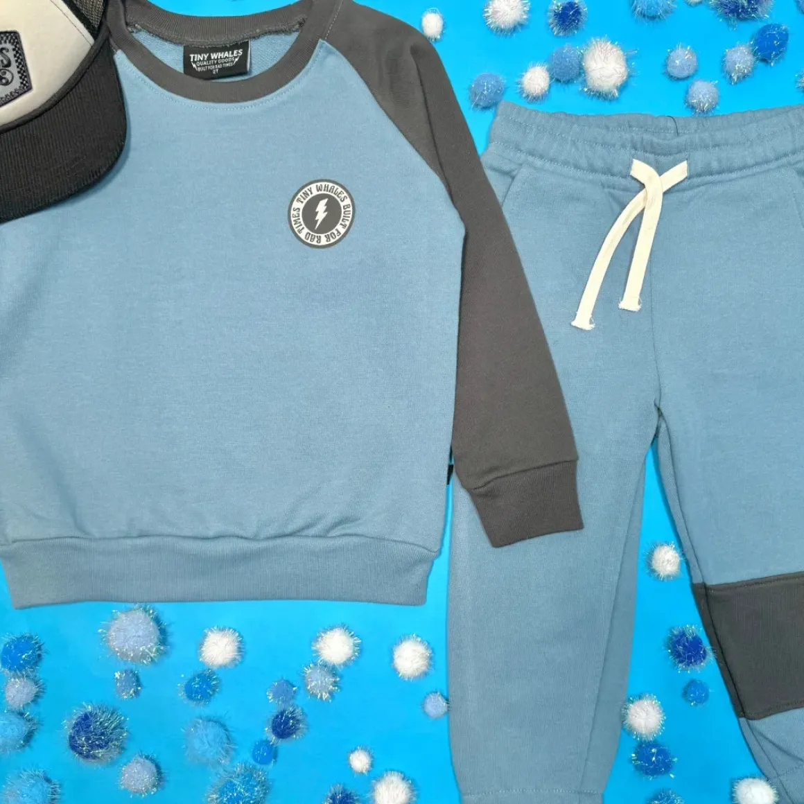 LAKESIDE SWEATSHIRT