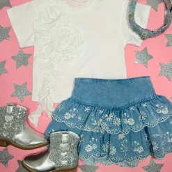 ROSETTE TRIM TOP