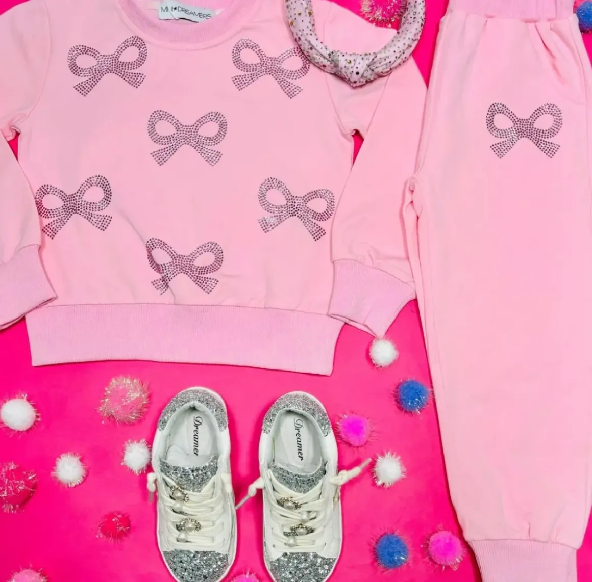 SCARLETT CRYSTAL BOW SWEATSHIRT AND SWEATPANTS SET