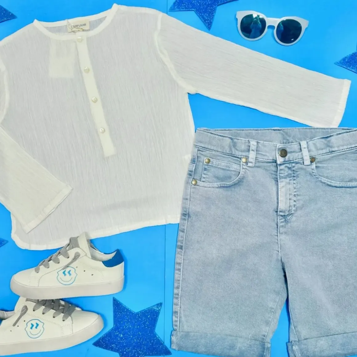 WASHED DENIM SHORTS
